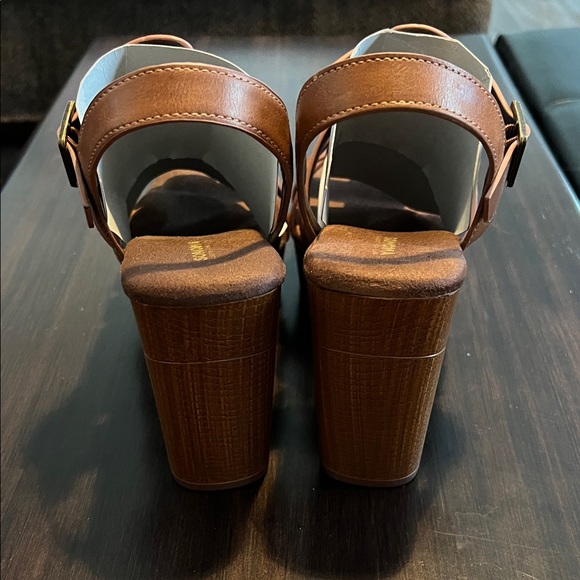 Sonoma Brown Platform Sandals - Picture 4 of 5